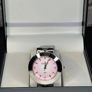 August Steiner Women's Quartz Diamond Markers
Gradient Dial Pink Bracelet Watch